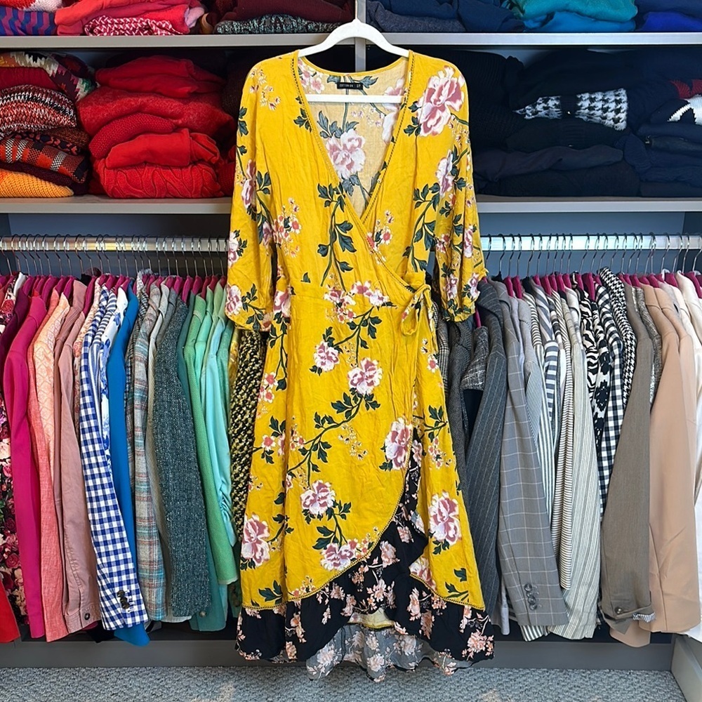 Cotton On marigold/pink floral 3/4 sleeve v neck wrap midi dress size SP